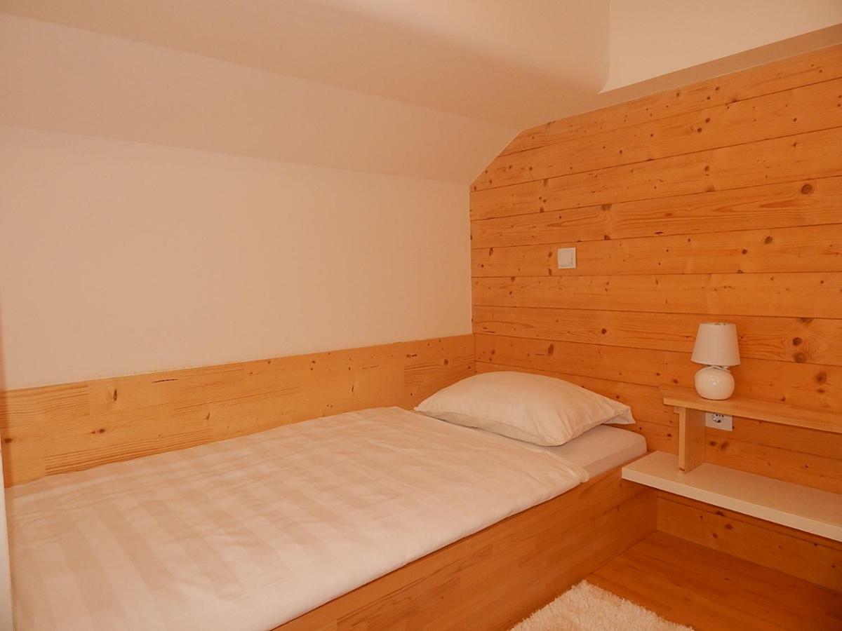 Studio apartman Lakasa Rakovica Esterno foto